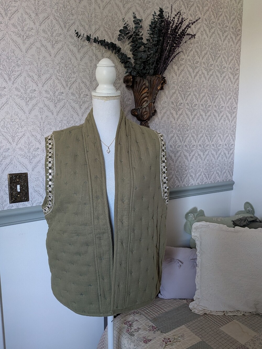See and Be Seen Vest M NWT Green Cotton Quilted Embroidered Mirror Boho